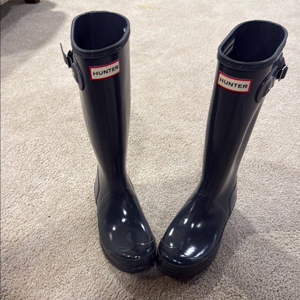 Hunter Glossy Navy Rain Boots